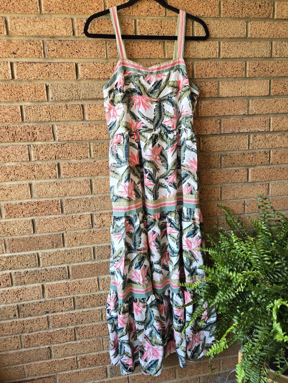 LOFT Tropical Bird of Paradise Tiered Maxi Dress 🌴Size: 6